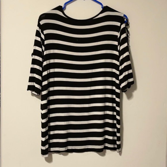 Top - Picture 2 of 6